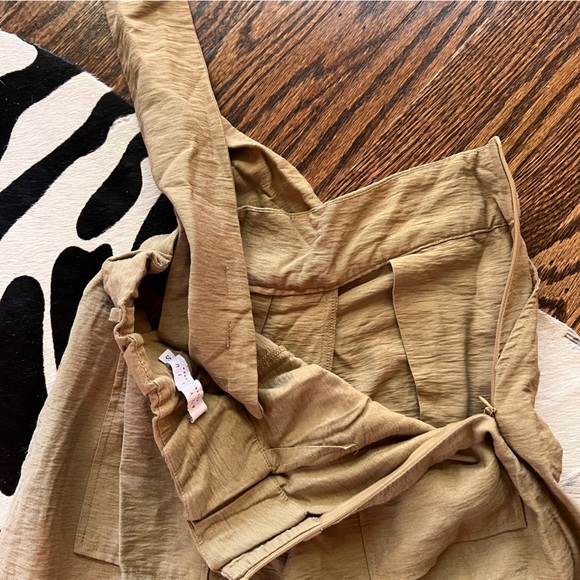 Wide Leg Pants with Single Strap - Picture 3 of 12